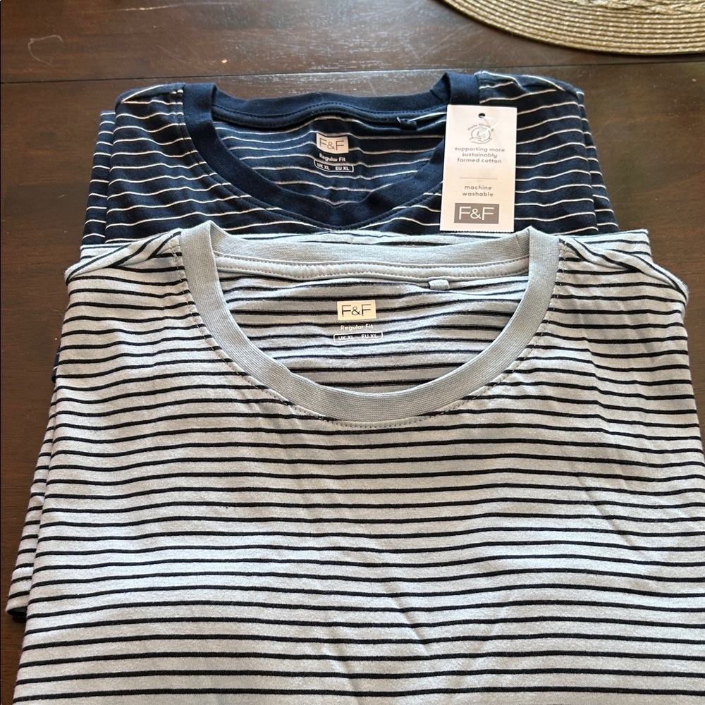 H43.    F&F Men's Short Sleeve Striped Tees - Navy and Gray
